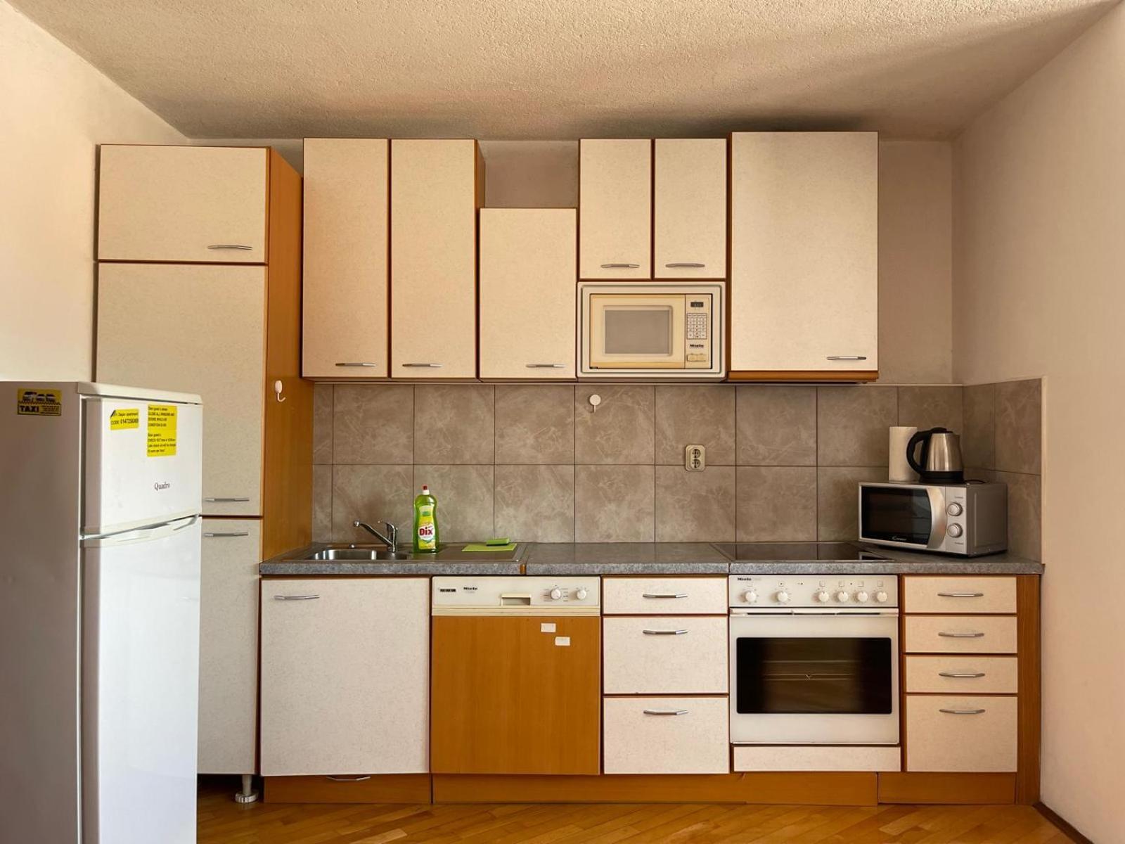 Dejan Apartment-Top Centar Pola Esterno foto